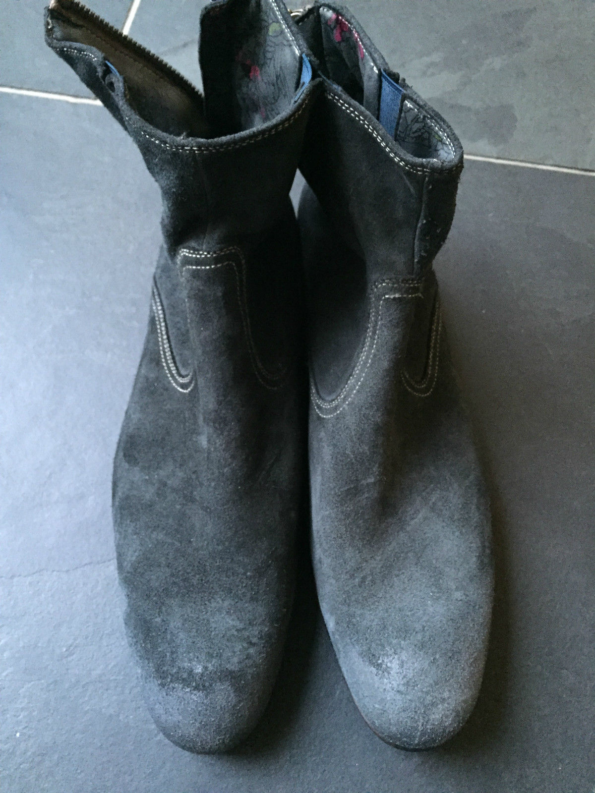 dyeing suede shoes